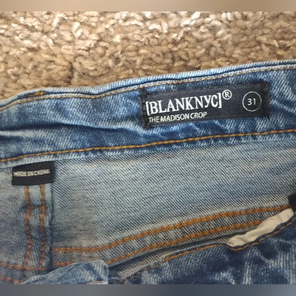 Blank NYC Distressed Ripped Ankle Jeans Size 31 - Picture 2 of 8